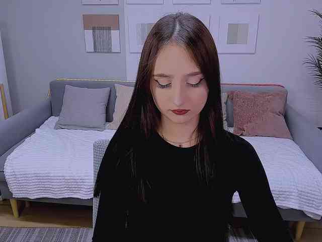 JulietteMonli webcam