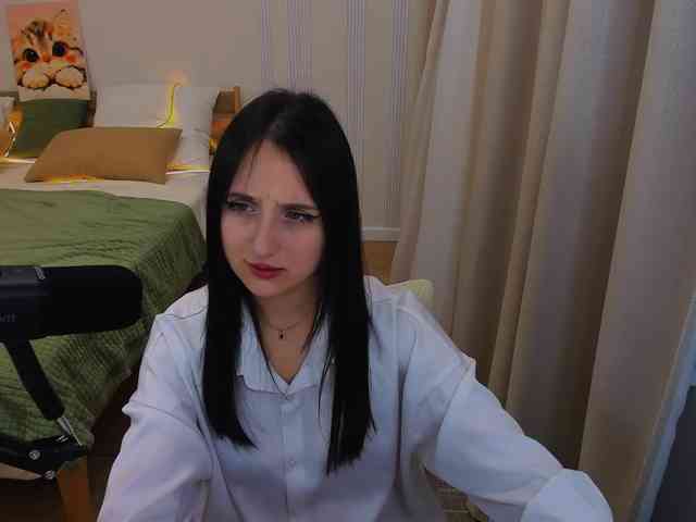 JulietteMonli webcam