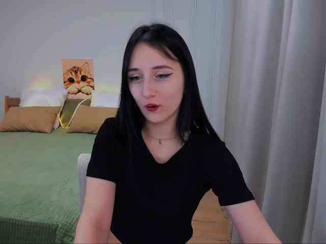 JulietteMonli webcam