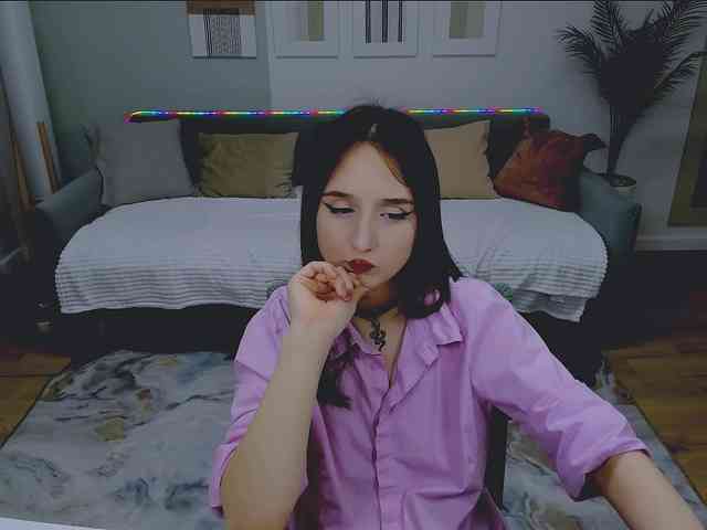 JulietteMonli webcam