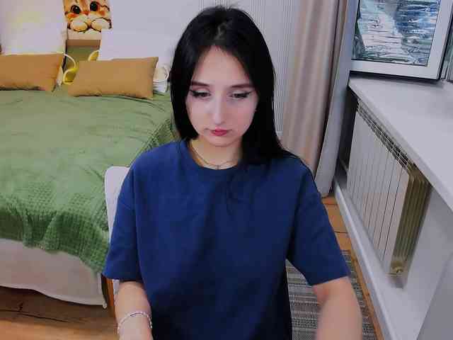 JulietteMonli webcam