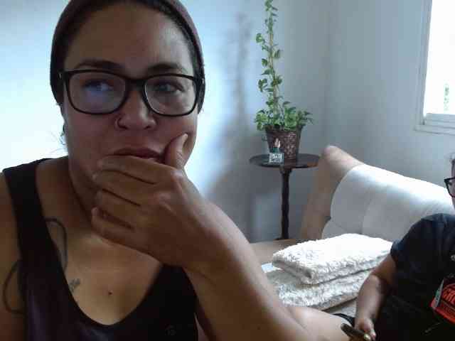 MeganyEnmabloomx webcam