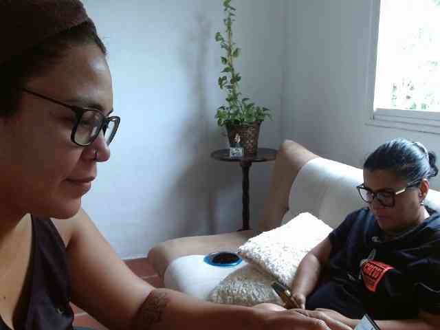 MeganyEnmabloomx webcam