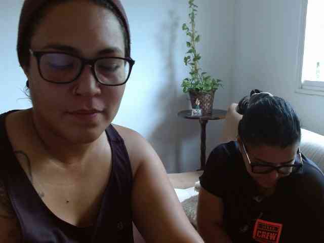 MeganyEnmabloomx webcam