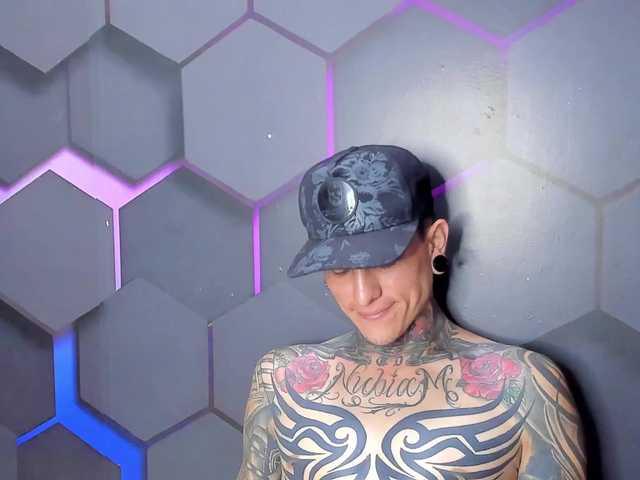 Destroy-fullextreme live cam