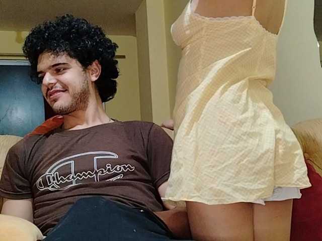 Hot-Contrasts live cam on BongaCams