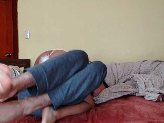 Hot-Contrasts live webcam show