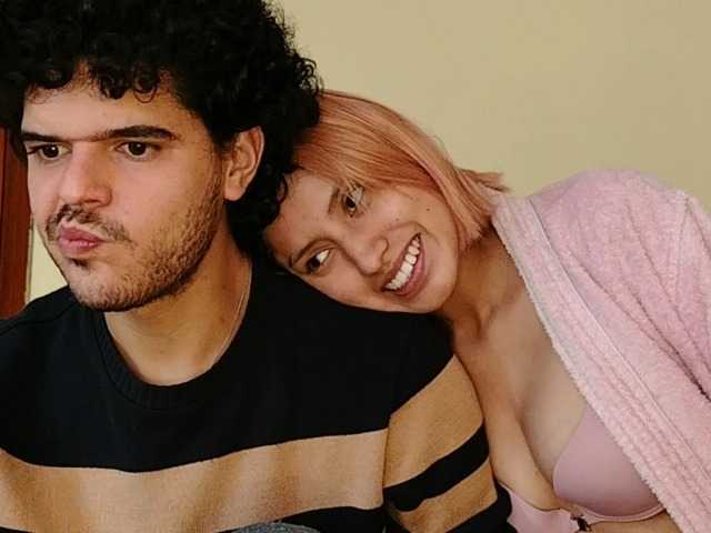 hot-contrasts live sex show
