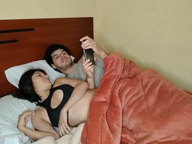 Hot-Contrasts live cam on BongaCams