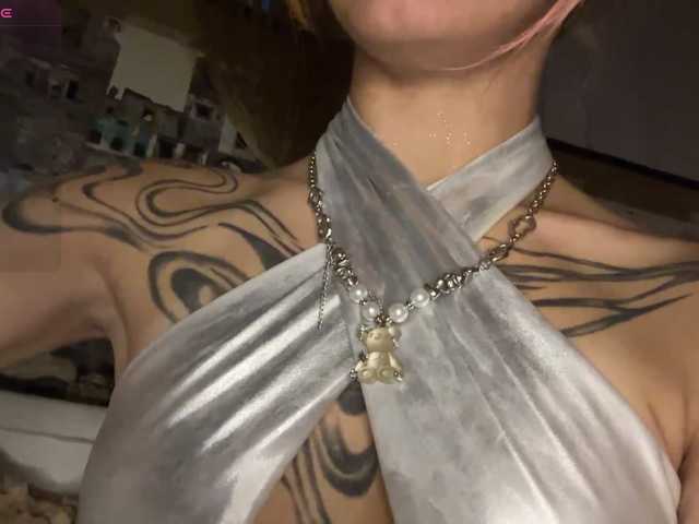 MaryHankinson live cam on BongaCams