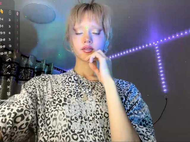 MaryHankinson live cam on BongaCams