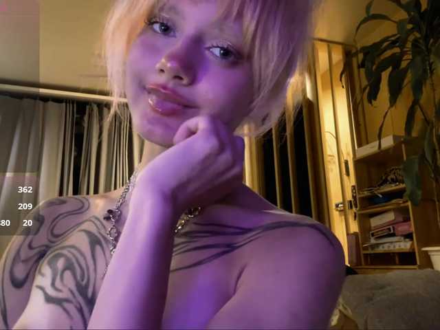 MaryHankinson live cam on BongaCams