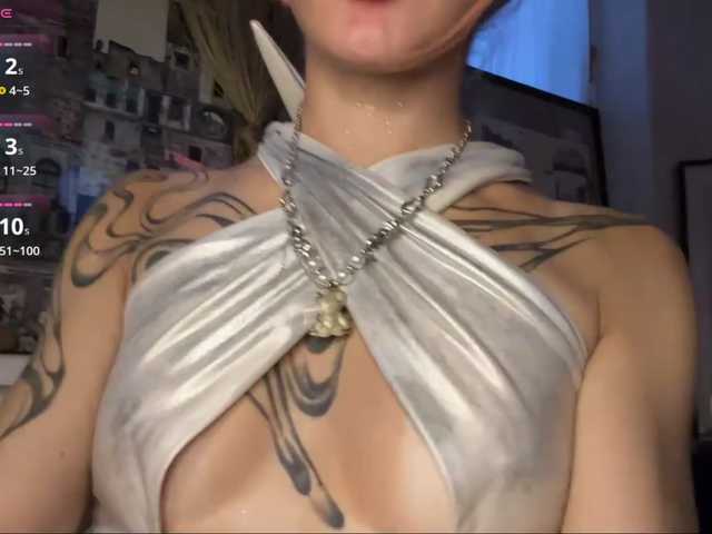 MaryHankinson live cam on BongaCams
