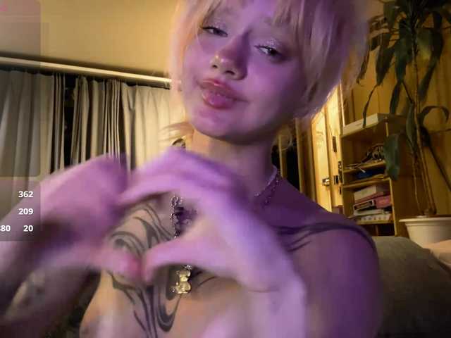 MaryHankinson live cam on BongaCams