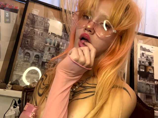 MaryHankinson live cam on BongaCams