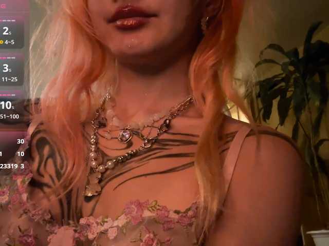 MaryHankinson live cam on BongaCams