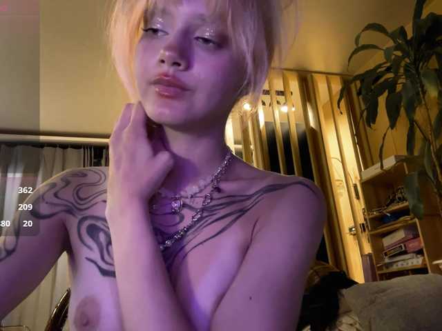MaryHankinson live cam on BongaCams