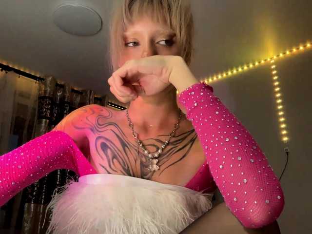 MaryHankinson live cam on BongaCams