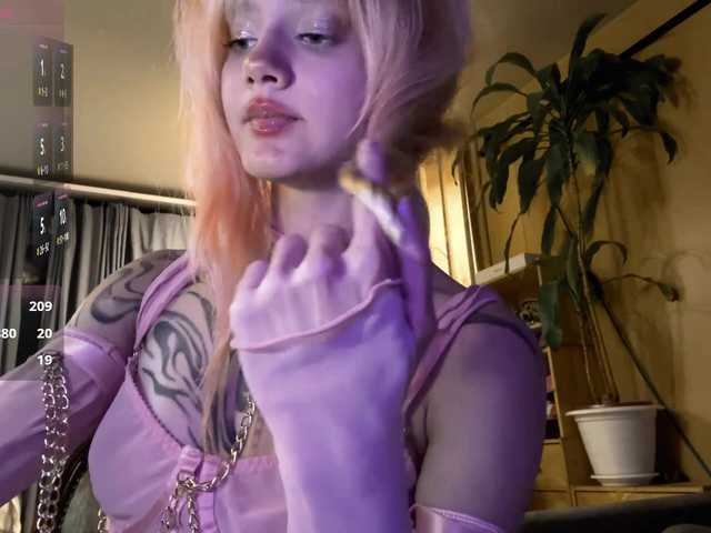 MaryHankinson live cam on BongaCams