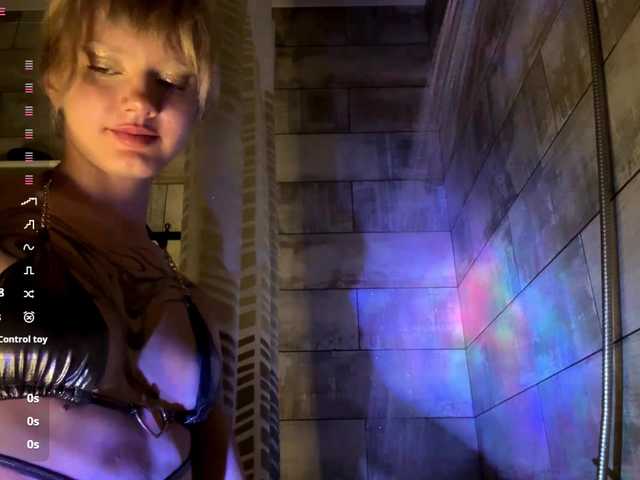 MaryHankinson live cam on BongaCams