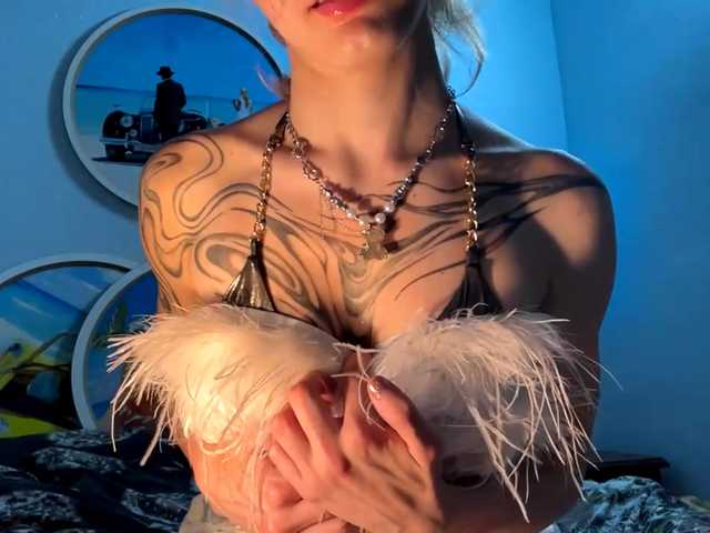 MaryHankinson live cam on BongaCams