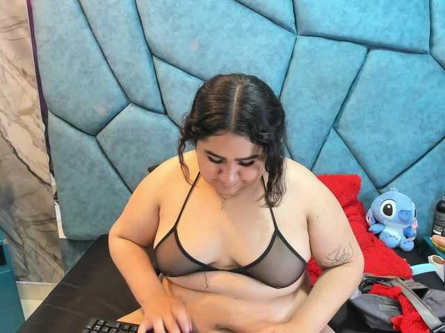 RachelSwetty2 live cam on BongaCams