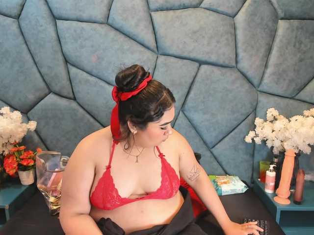 RachelSwetty2 live cam on BongaCams