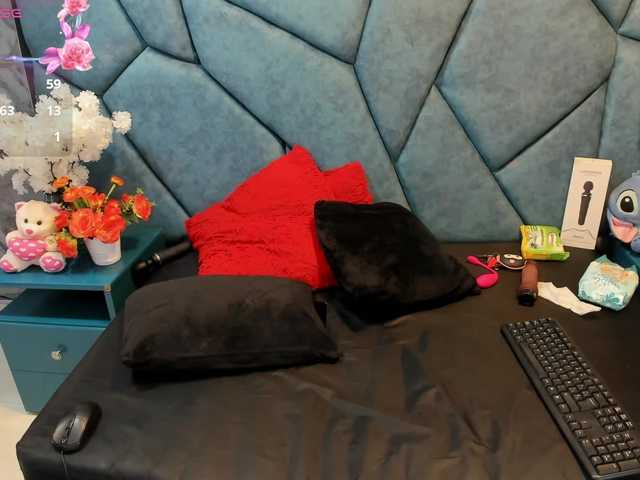 RachelSwetty2 live cam on BongaCams