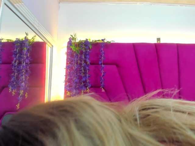 RachelSwetty2 live webcam show