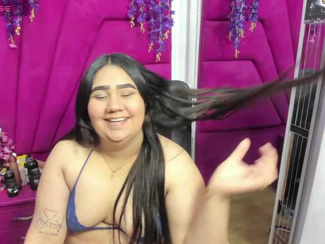 RachelSwetty2 live cam on BongaCams