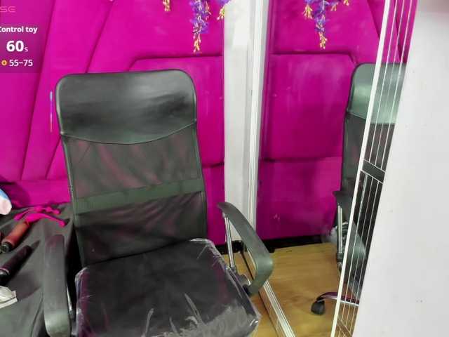 RachelSwetty2 live cam on BongaCams