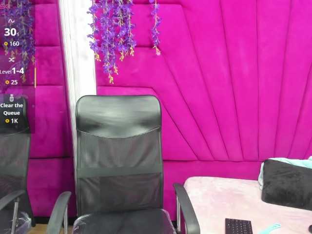 RachelSwetty2 live cam on BongaCams