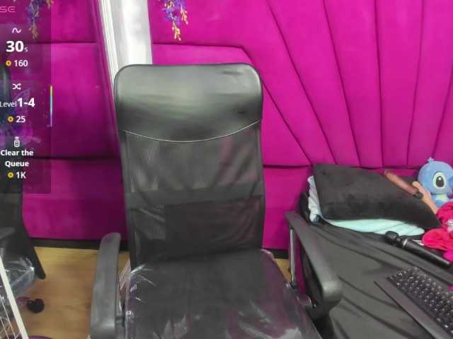 RachelSwetty2 live cam on BongaCams