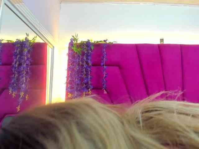 RachelSwetty2 webcam