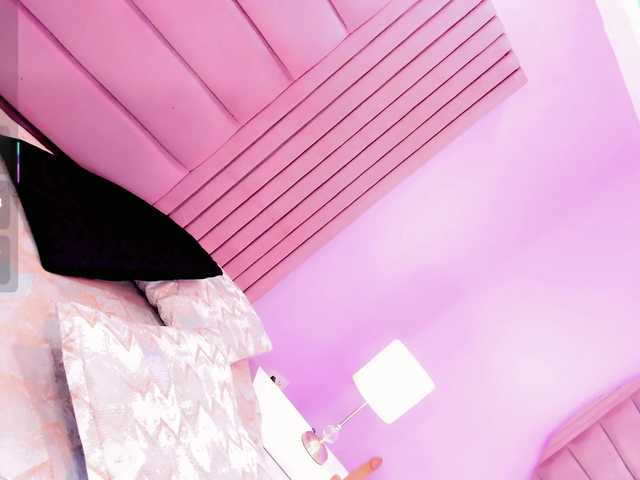 CALLMEATENEA live webcam show