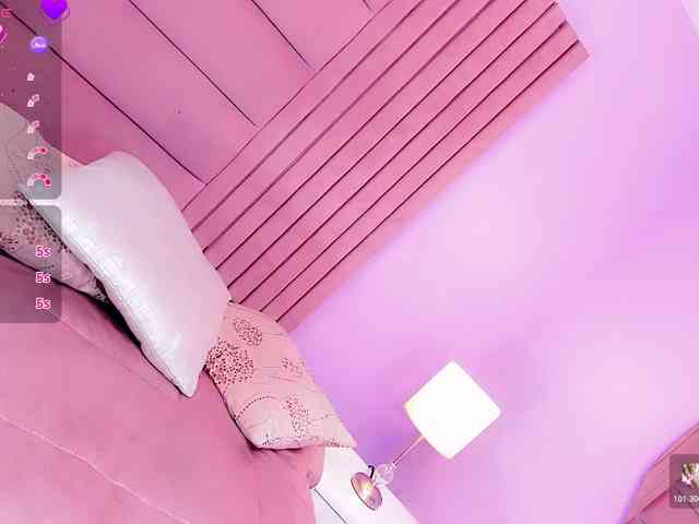 CALLMEATENEA Live Webcam on BongaCams