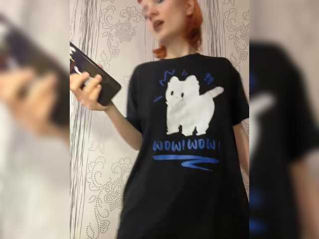 le modèle Iriska-Barbariska est en webcam porno dans un show sur le site bongacams, il possède les tags suivants: White/Caucasian,Redhead,Shaved