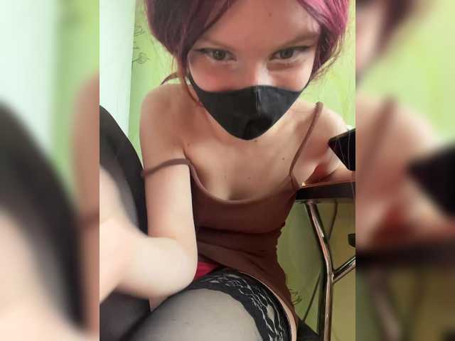 Iriska-Barbariska live cam on BongaCams