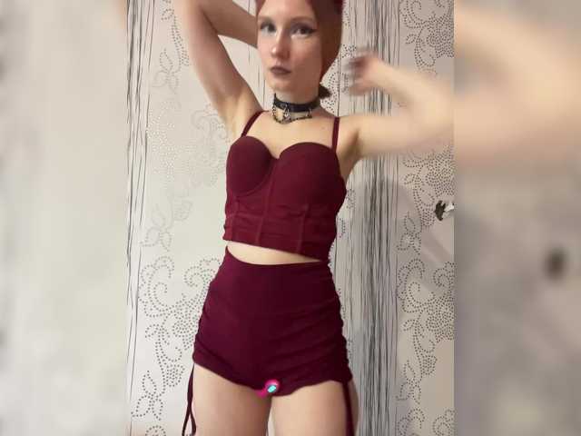 Iriska-Barbariska live cam on BongaCams