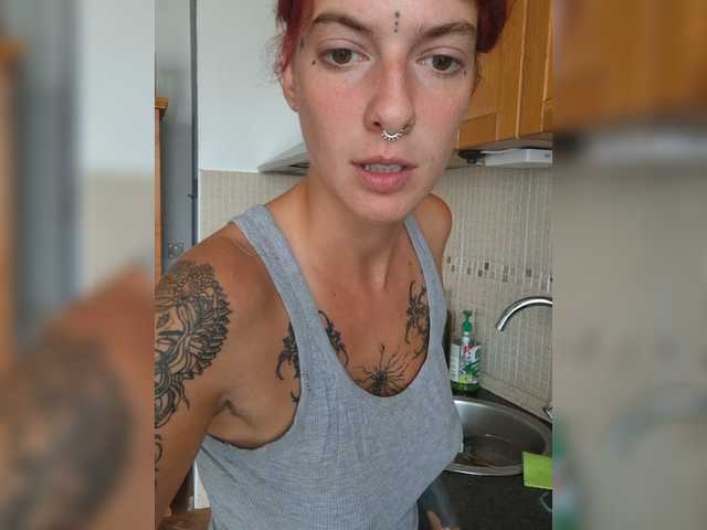le modèle WildVixen est en webcam porno dans un show sur le site bongacams, il possède les tags suivants: White/Caucasian,Redhead,Trimmed
