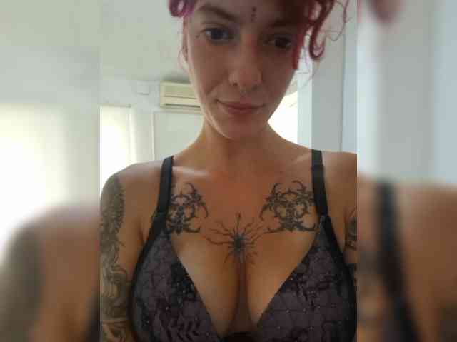 WildVixen webcam
