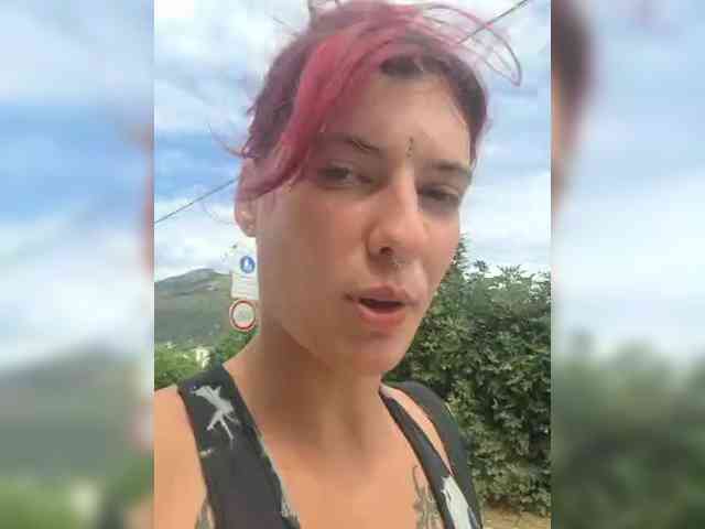 WildVixen webcam