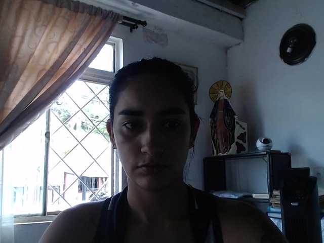 SaraLopez live cam on BongaCams