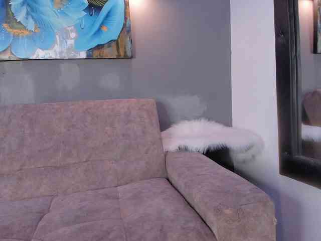 Melanie-Grace webcam