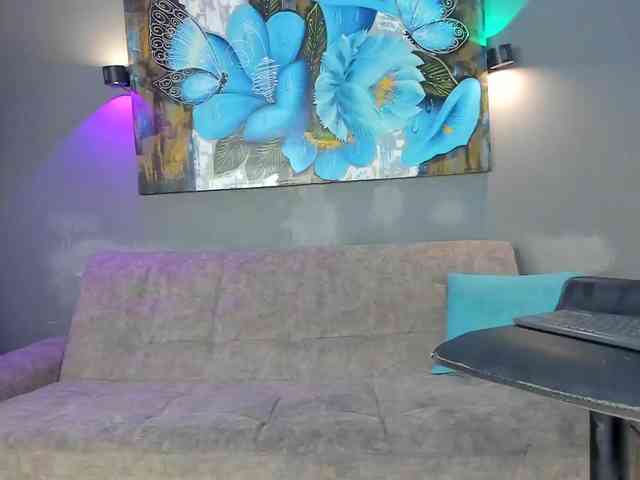 Melanie-Grace webcam