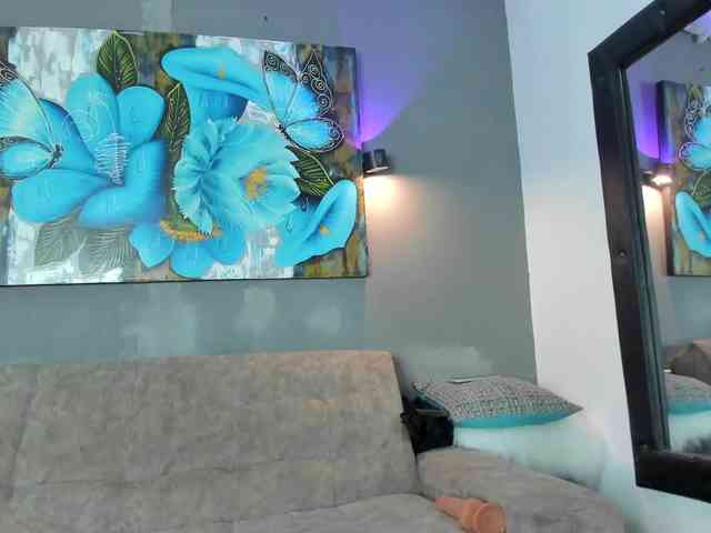 Melanie-Grace webcam