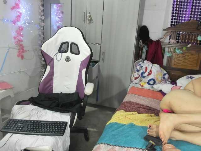 sofiolivares17 live cam on BongaCams