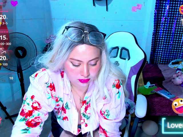 sofiolivares17 live cam on BongaCams