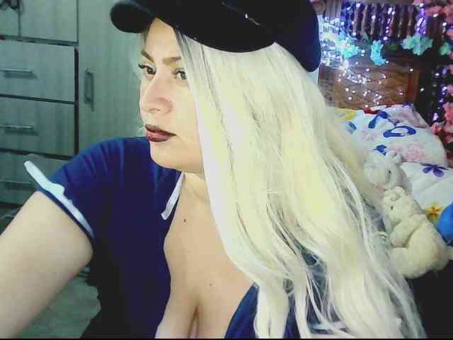 sofiolivares17 webcam