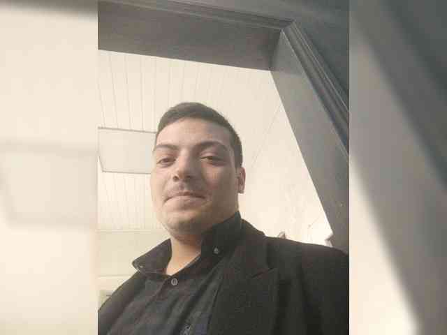 Arturmlbb Live Webcam on BongaCams